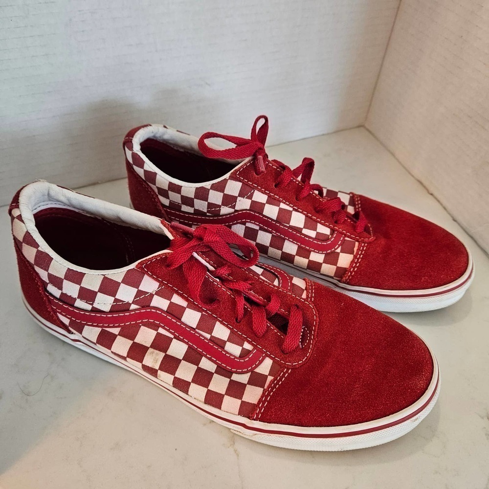 YOUTH old school classic checked Vans, size 7